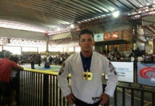 Fernando Walevein venceu em duas categorias do Tour MS de Jiu-Jitsu.