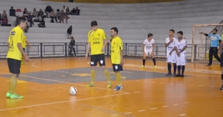 AMG Futsal de Sidrolândia encara Perfil Ferros de Campo Grande na noite de sábado em Bonito (Foto: Hélio Lima)