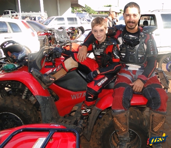 Esporte radical une pai e filho