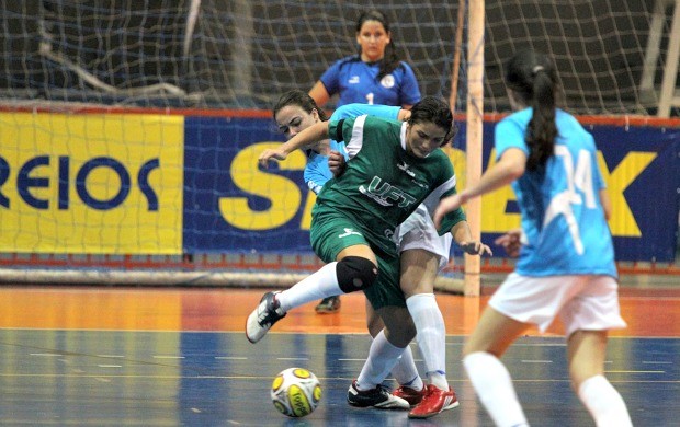 Clube Estoril leva gol no final e segue sem vitória na Taça Brasil