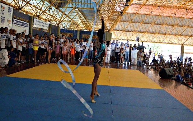 Atletas de ginástica rítmica de MS vão disputar torneio regional no DF