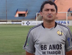 Campeão nas séries A e B estadual, Douglas enaltece Ubiratan: "Merecia"