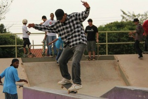 Praça do Parque Alvorada é palco da 5ª edição do Skate Dourados