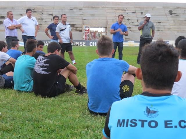 Misto seleciona pelo menos seis novos atletas em peneirada