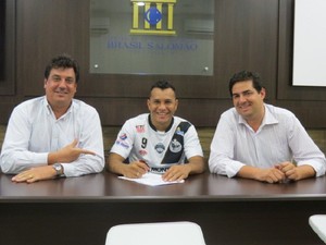 Atacante Cristiano volta a vestir camisa do Misto na Série A Estadual