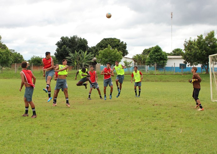 De olho na Copa SP, Guaicurus poupa titulares em jogos-treino