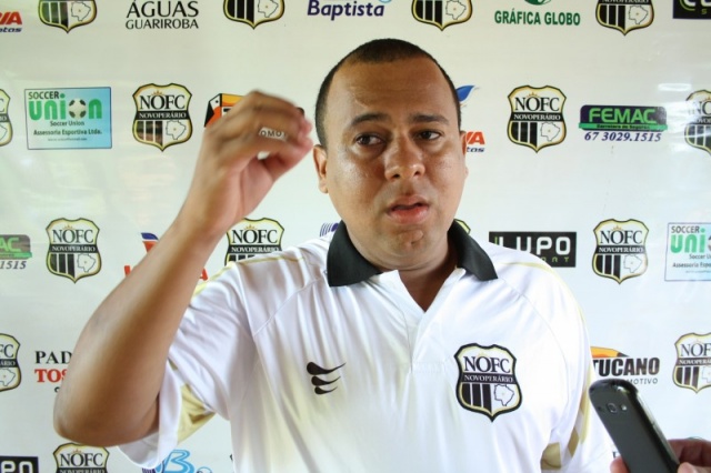 Técnico que prometia dar o título ao Novoperário sai após um mês no cargo