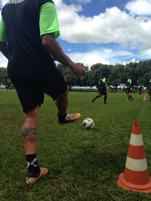 Com documentação liberada, William pode pintar no time; Nei segue fora