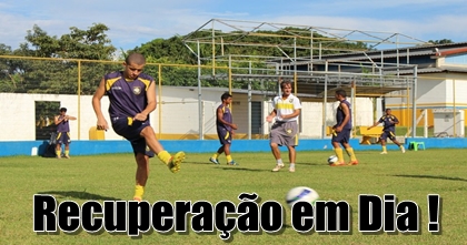 Cene se reapresenta e foca na condição física de três titulares