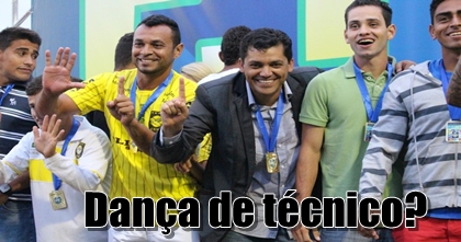 Cene negocia com Cláudio, mas mira Paulo Rezende para Série D