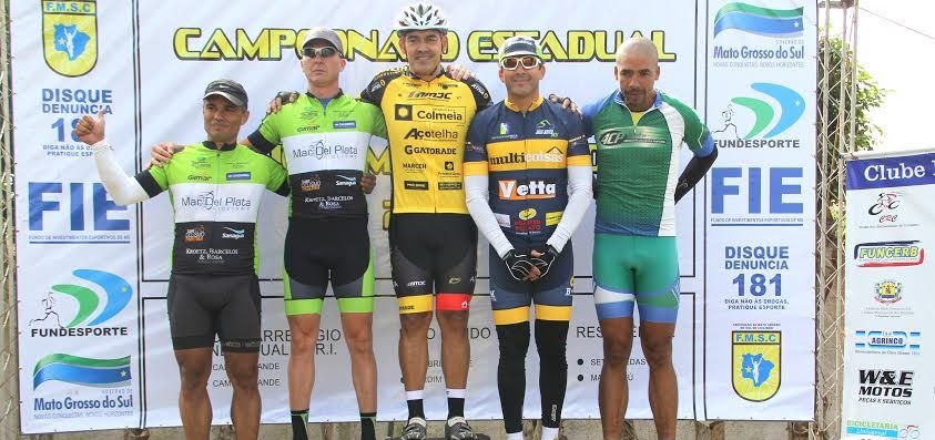 Douradenses vencem etapa de ciclismo em Maracaju