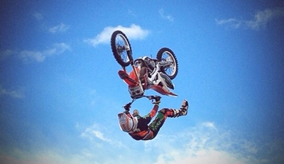 Motocross Freestyle é atração em Bandeirantes