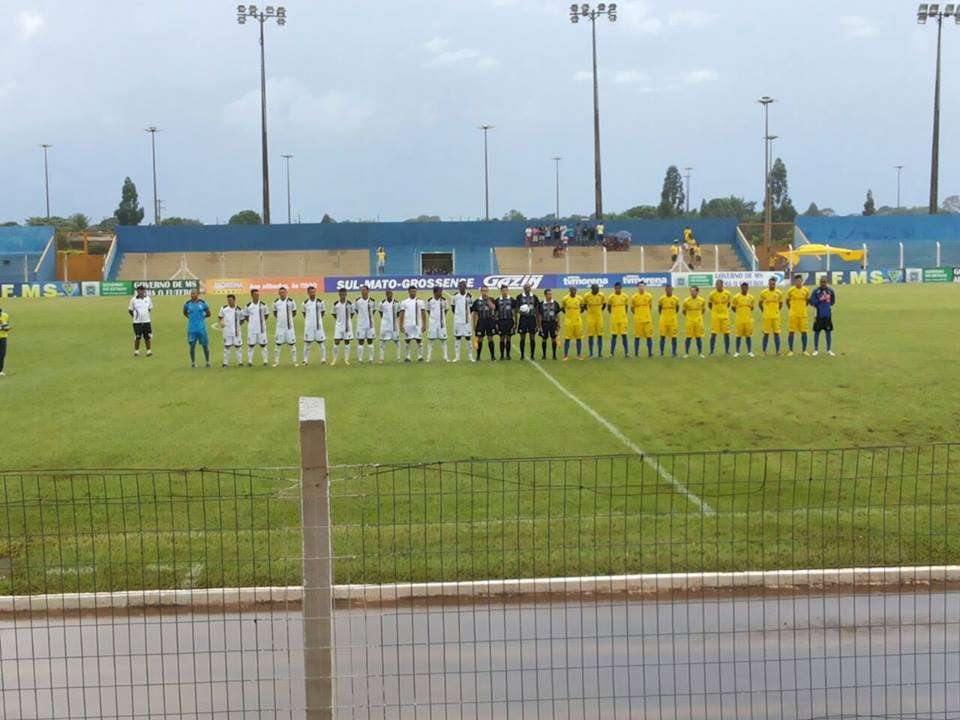 Novo goleia e afunda CENE em crise