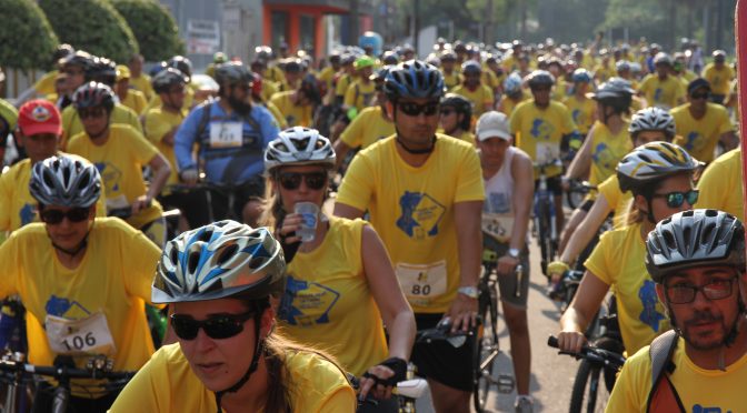500 ciclistas participam de pedalada pelas principais vias de Campo Grande