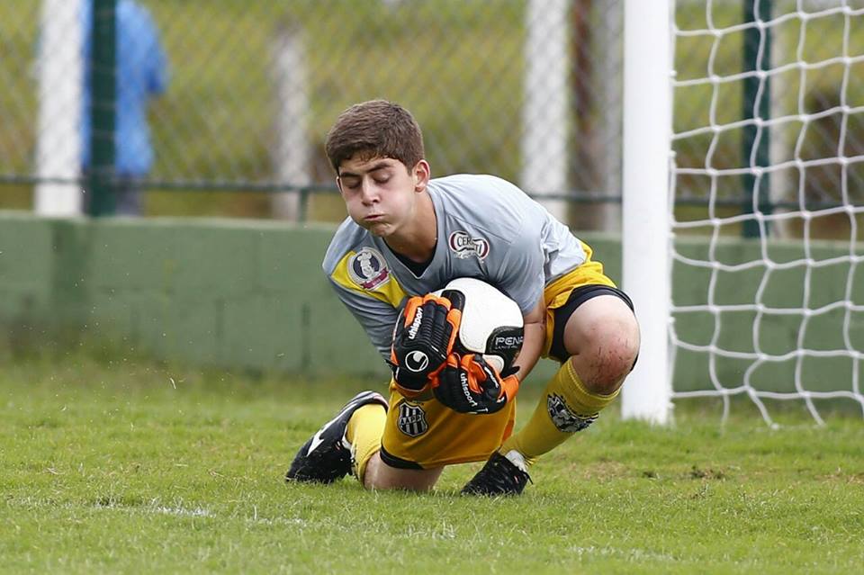 Goleiro de MS é promessa nas categorias de base da Ponte Preta