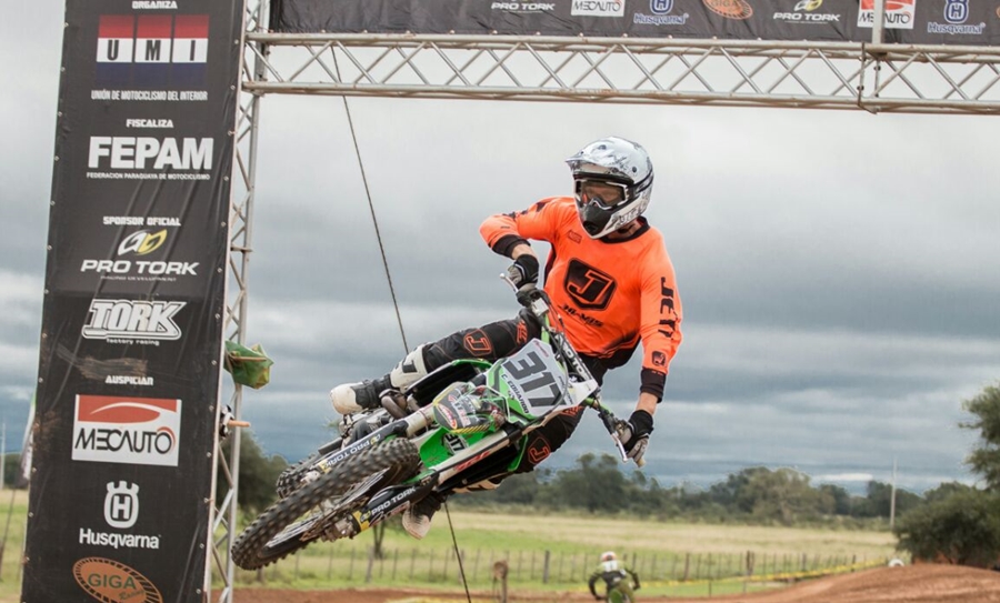 Carlos Eduardo e Fábio Festi vencem na segunda etapa do Campeonato Paraguaio em Loma Prata