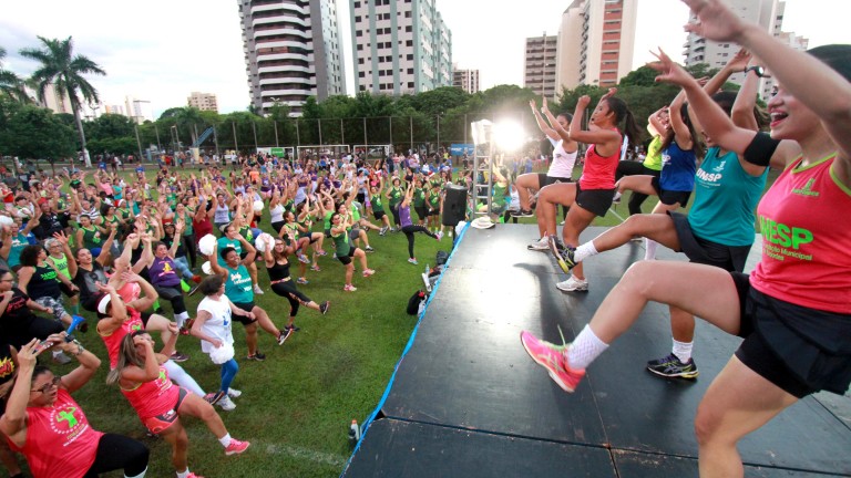 Prefeitura promove aulão com exercícios para todas as idades