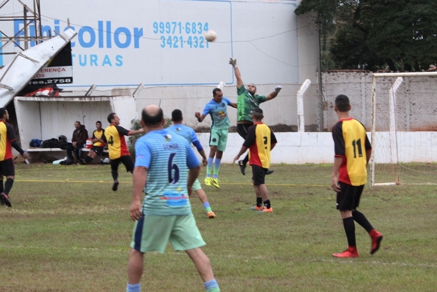 Jogos de sábado da LDFS teve show de gols e nova equipe na briga pelo título