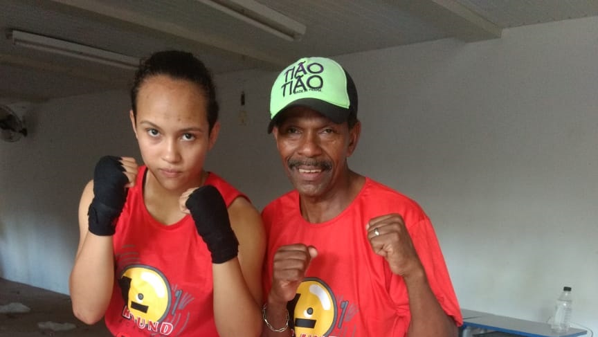 Técnico comemora primeira vitória de colombiana no boxe: “Deu um baile”
