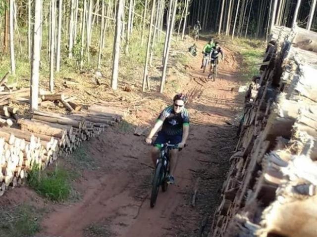 Provas de trilha e mountain bike reúnem competidores no interior 