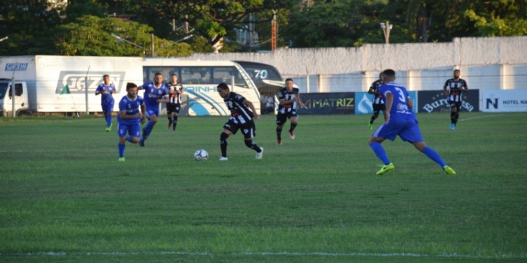 Invicto em casa, Corumbaense vence o Aquidauanense por 3 a 1