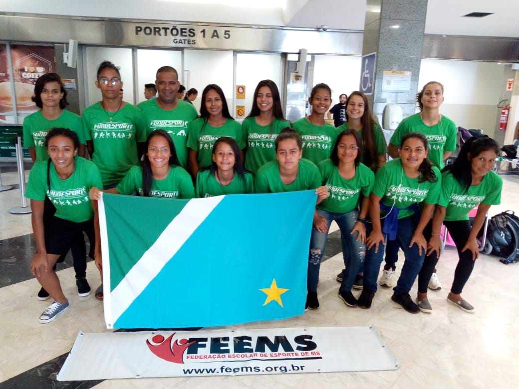 Equipes de MS embarcam para disputa do Brasileiro Escolar de Futebol