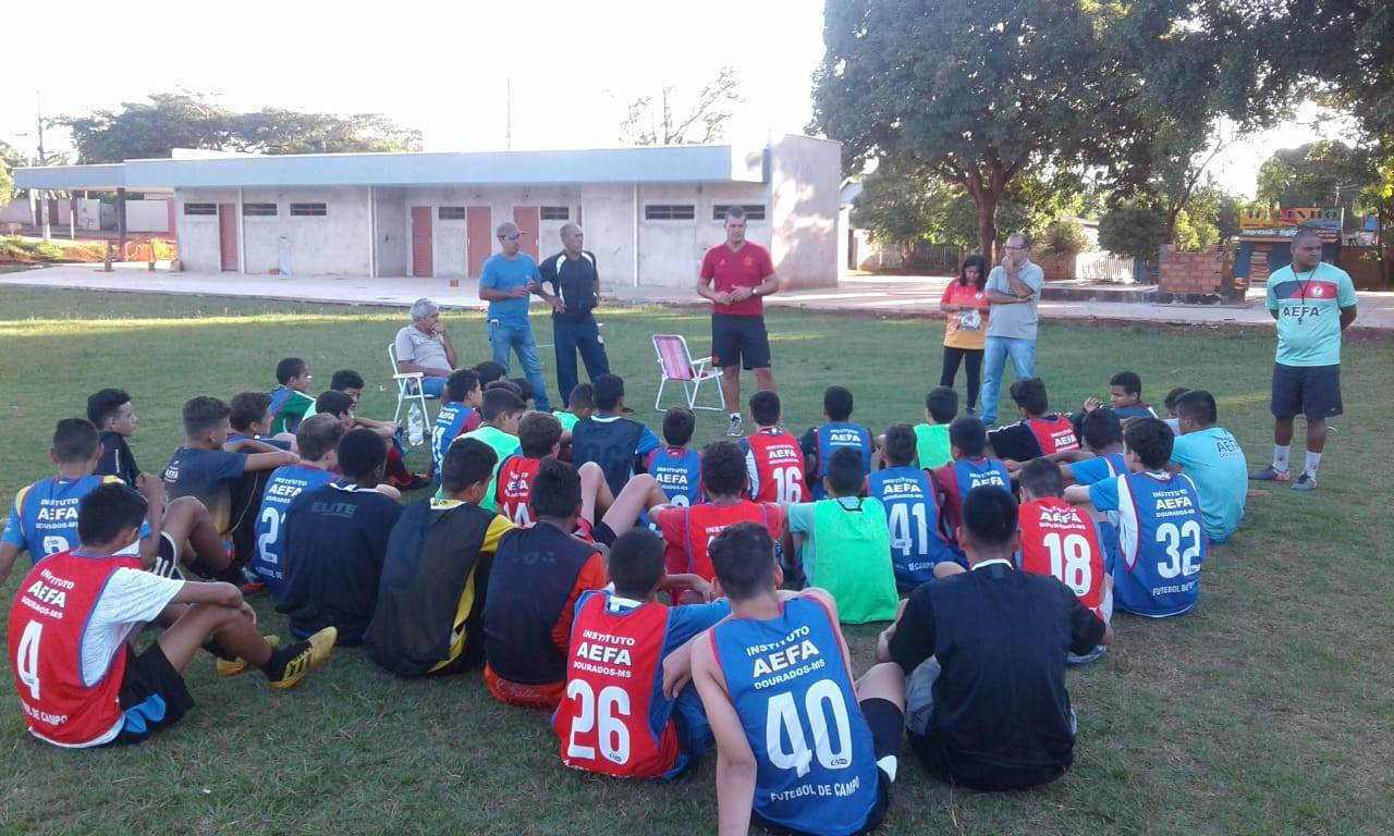 Instituto Aefa de Dourados realiza treino com observador do Flamengo