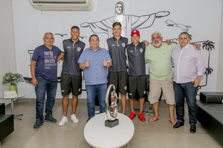 Jovens atletas do Corumbaense farão testes no Cruzeiro e Atlético Mineiro