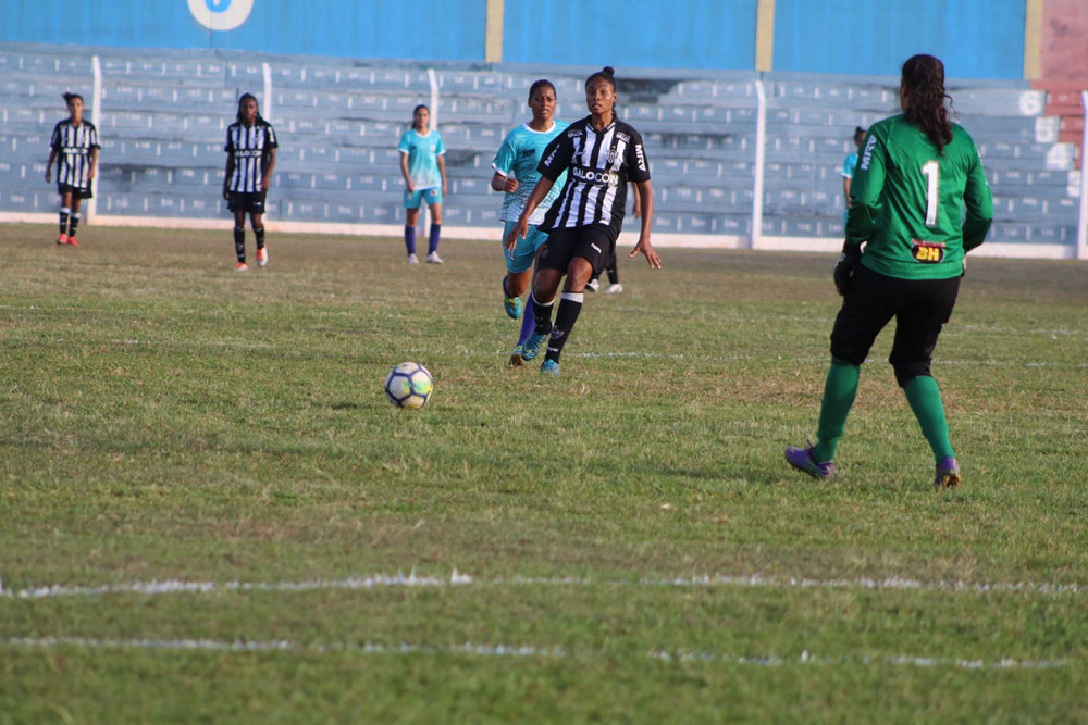 Clássico feminino 'Comerário' abre disputa da 1ª Taça Tony Gol