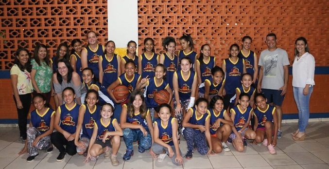 Escola Municipal de Chapadão desenvolve projeto de Basquete Feminino