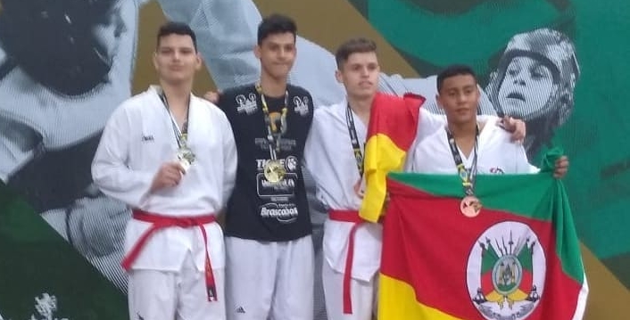 Taekwondo de MS fatura duas medalhas na estreia do Supercampeonato Brasileiro