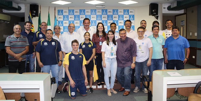 Rádio Clube firma parceira com UFMS da capital