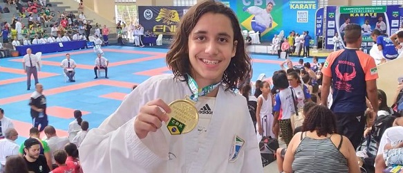 Enzo Bassi é ouro em seletiva em garante vaga na Seleção