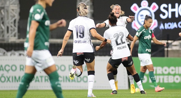 Corinthians vence Palmeiras e avança à final do Brasileiro Feminino