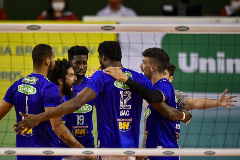 Sada Cruzeiro passa aperto contra Itapetininga, mas chega a 14 jogos invictos