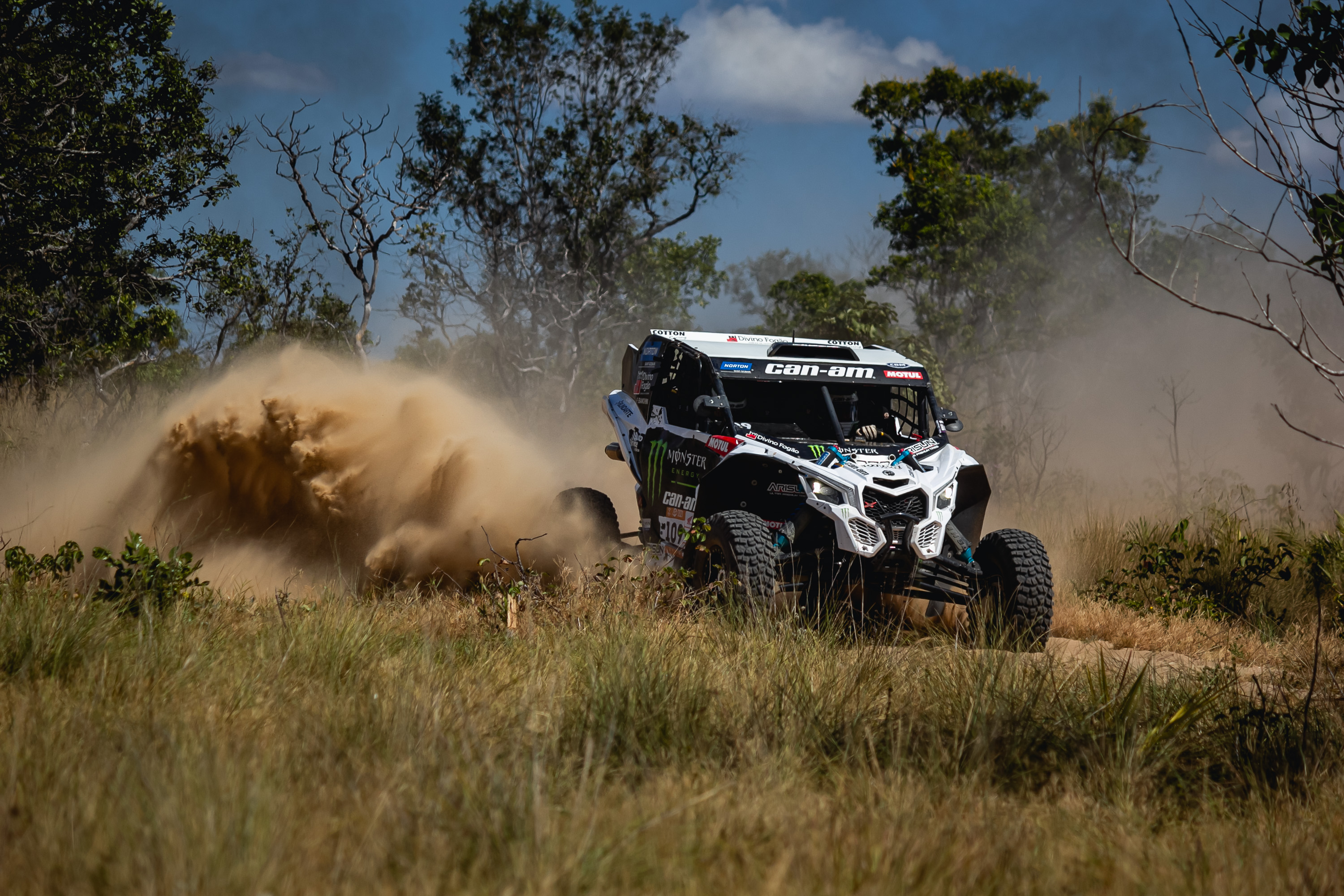 Gabriel Varela e Filipe Bianchini assumem liderança geral do Rally Jalapão