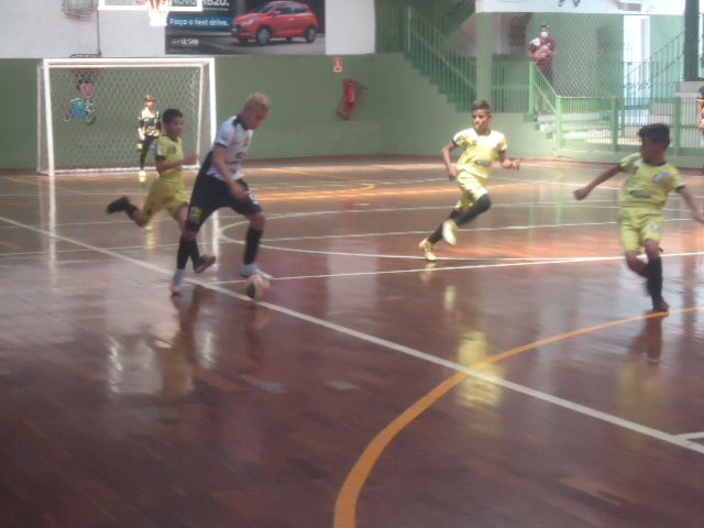 Definidos os semifinalistas da Copa Pelezinho de Futsal  