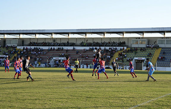 Rodada do Campeonato Corumbá de Futebol Amador tem 18 gols