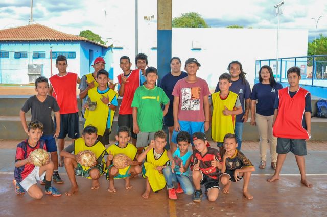Aquidauana tem aulas gratuitas de futsal para crianças e adolescentes