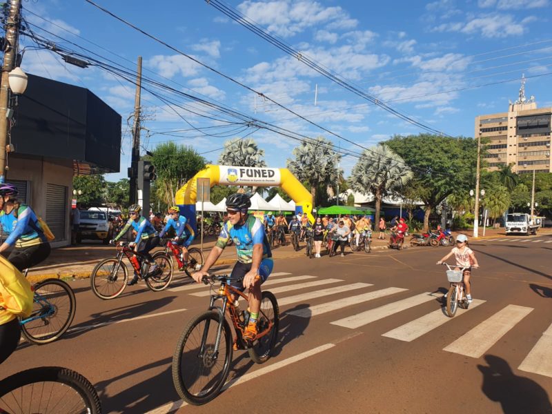 Passeio ciclístico reúne mais de 400 pessoas em Corumbá 