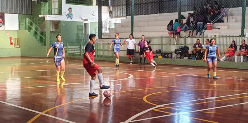 Rodada da Copa Pelezinho de Futsal Feminino tem duas goleadas na categoria adulto