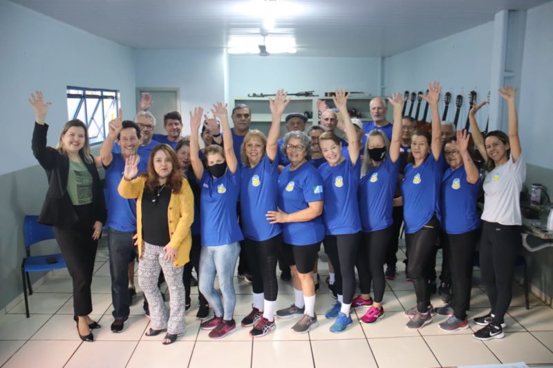 Atletas que representarão Dourados nos Jogos da Melhor Idade são apresentados
