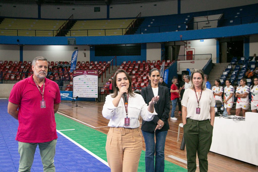 Campo Grande sedia Copa do Mundo de Futsal Feminino no Guanandizão