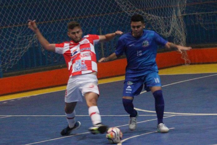 Liga de Futsal MS abre disputa com rodada na quadra do Coopertaxi