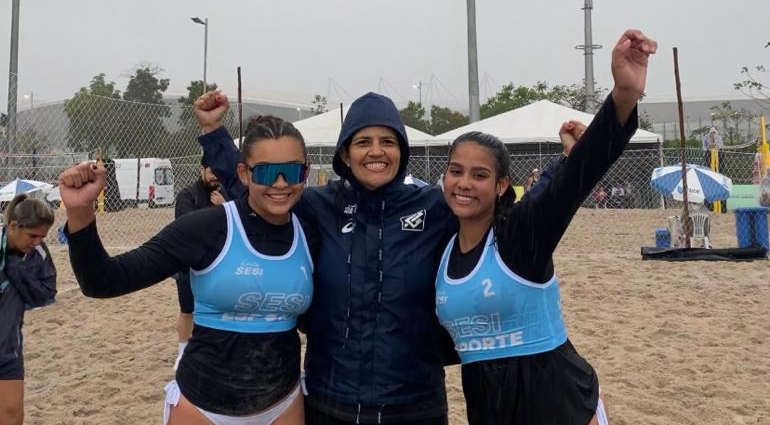 Dupla feminina de MS começa com vitória no vôlei de praia