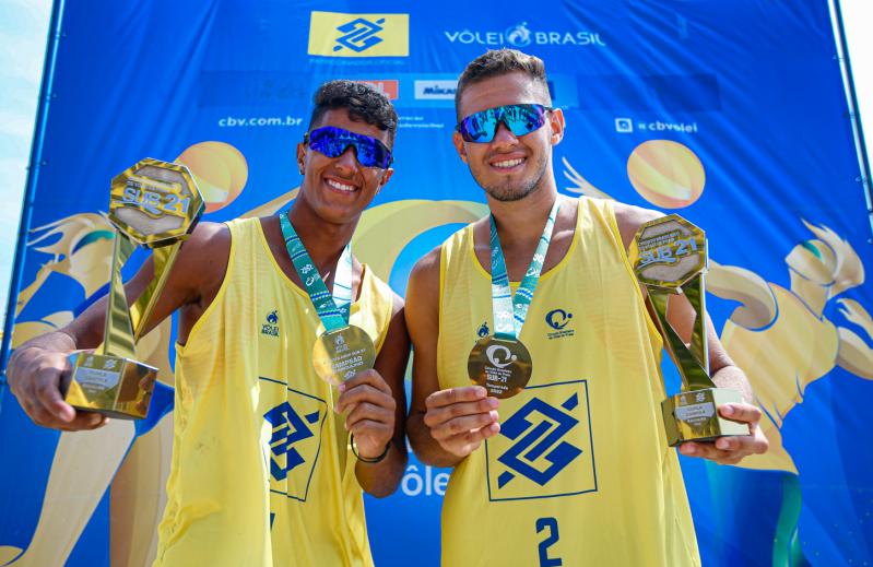 Campeões do Circuito sub-21 de vôlei de praia, disputam a fase final do CBI