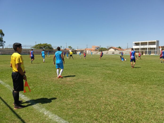 União/ABC faz último treino amistoso antes de embarcar para Copinha