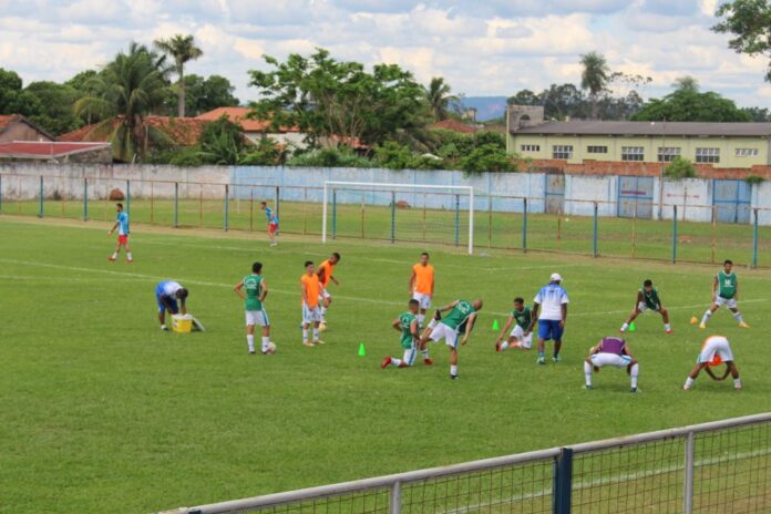 Promotoria de Coxim libera estádio André Borges para 900 torcedores