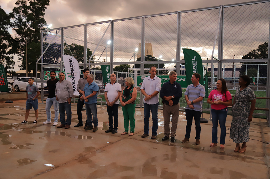 Prefeitura de Nova Andradina entregou arena esportiva