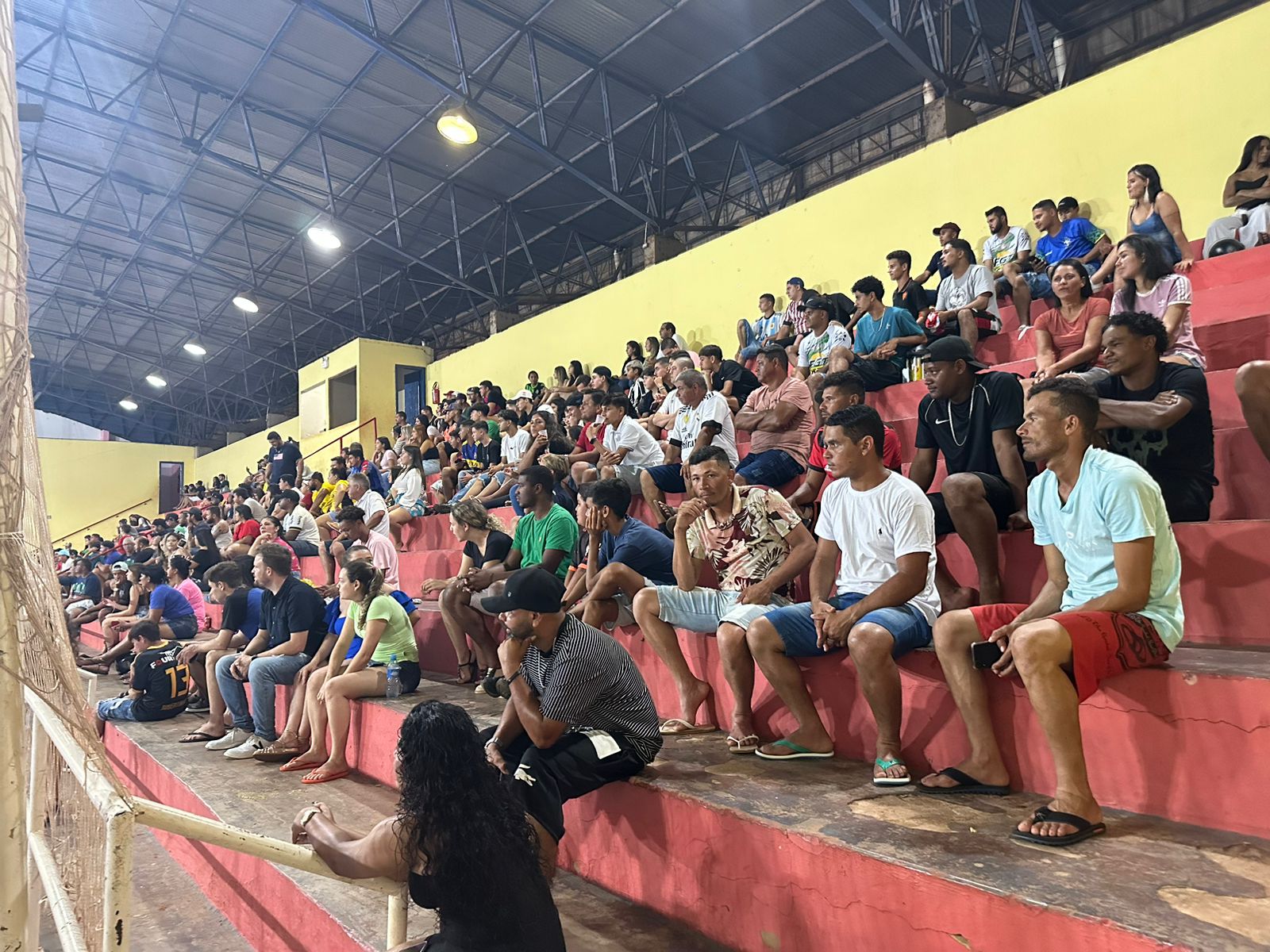 Abertura da 2ª Copa Sejel de Futsal atrai bom público em Ribas